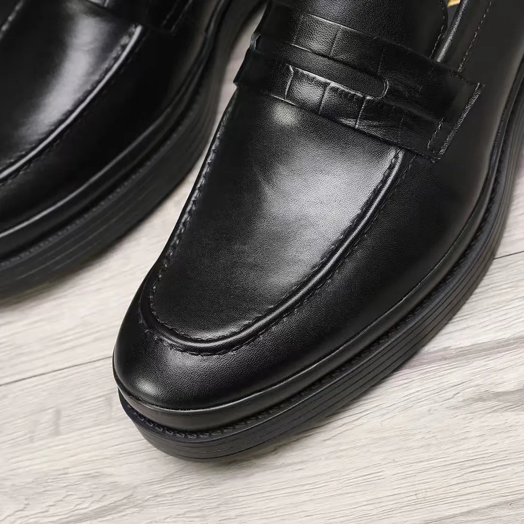Men's shoes 💰540 💰💰🎩🎩【Prada】Counter 1:1⬆️original reproduction, absolute quality🆗original outsole, high-quality imported rubber, wear-resistant and non-slip, never degummed, upper material: imported first-layer cowhide➕anti-slip foam outsole, official website material, inner material: water-dyed 🐂leather lining, optional! Code number 38-45
